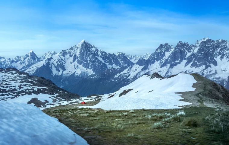 Paysage de voyage associé à camping sauvage slovénie