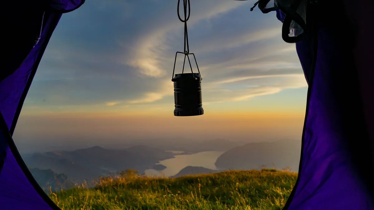 Détail du paysage et de l'étape liés à camping sauvage slovénie
