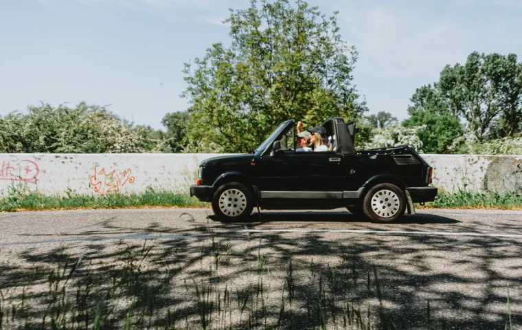 Paysage de voyage associé à long trajet voiture enfants