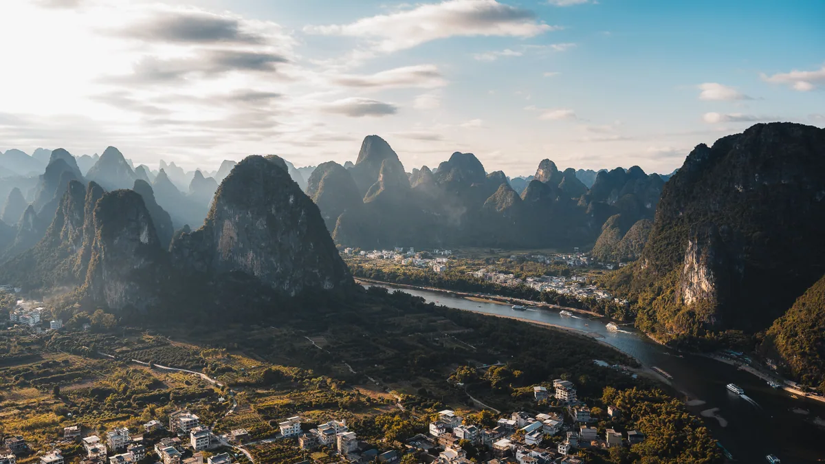 Détail du paysage et de l'étape liés à yangshuo chine