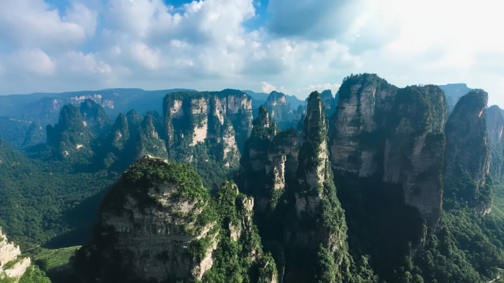Paysage de voyage associé à zhangjiajie en famille