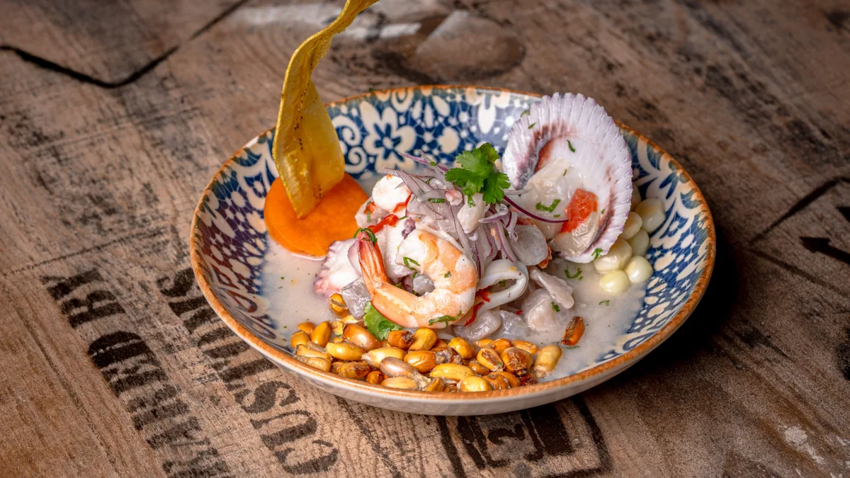 Détail du paysage et de l'étape liés à véritable recette ceviche