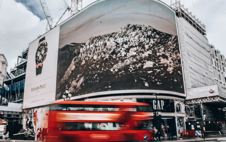 Paysage de voyage associé à Picadilly Circus
