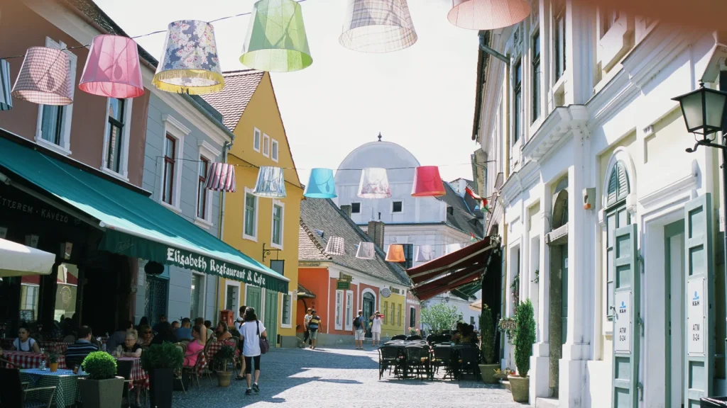 Paysage de voyage associé à szentendre
